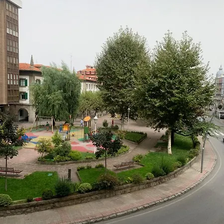 Precioso Piso Con Garaje En El Centro De *