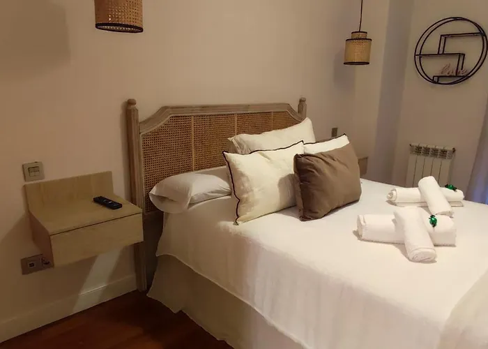 Precioso Piso Con Garaje En El Centro De *