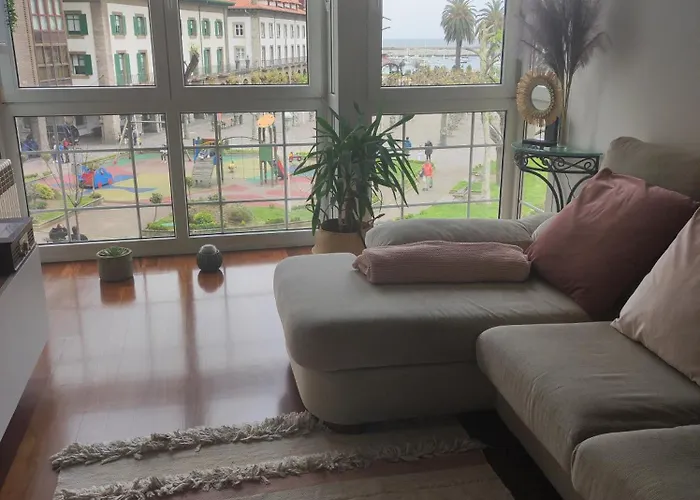 Precioso Piso Con Garaje En El Centro De Castro Urdiales